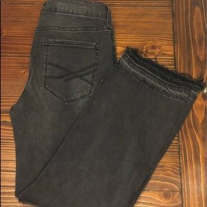 Aeropostale.Cropped Skinny Kick.